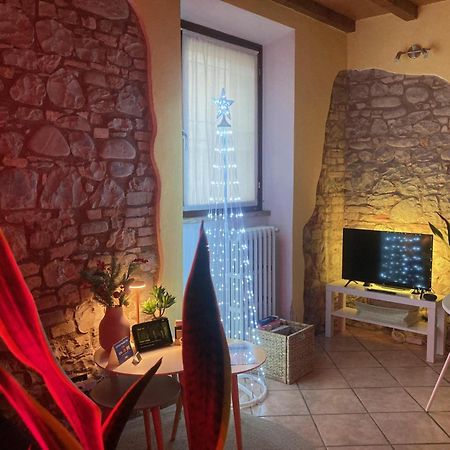 Апартаменты Residenza Borgo 9 Коллекцио Экстерьер фото